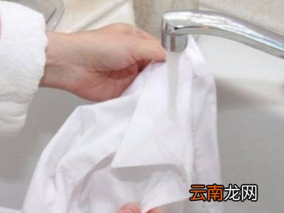 衣领软塌塌的怎样立起来