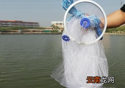 如何用拋网撒出一个大撒网