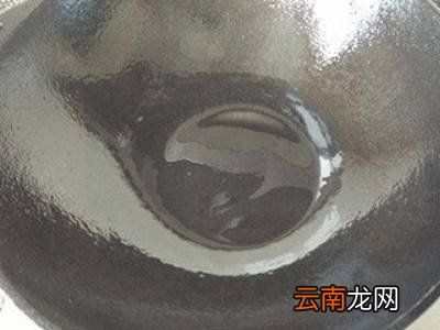 新铸铁锅第一次用怎么处理