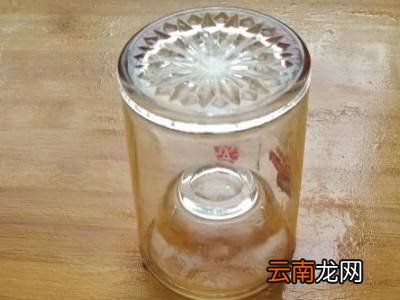 杯子卡在杯子里如何快速取出