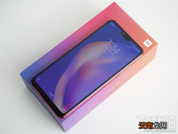 小米8青春版和小米8se的区别对比，哪个好？