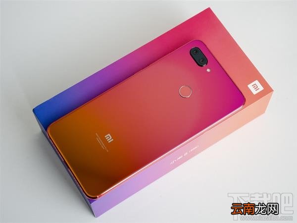 小米8青春版和小米8se的区别对比，哪个好？