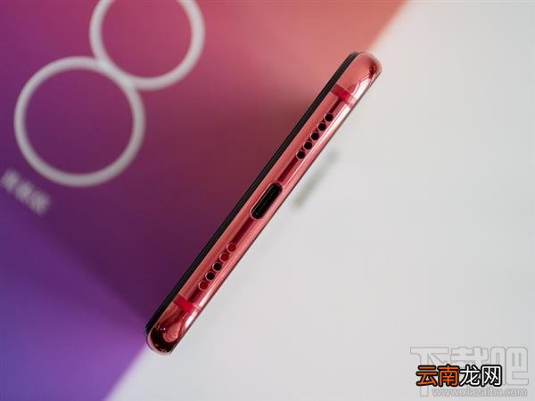小米8青春版和小米8se的区别对比，哪个好？