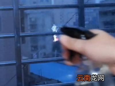 家里开地暖窗户有水珠怎么办