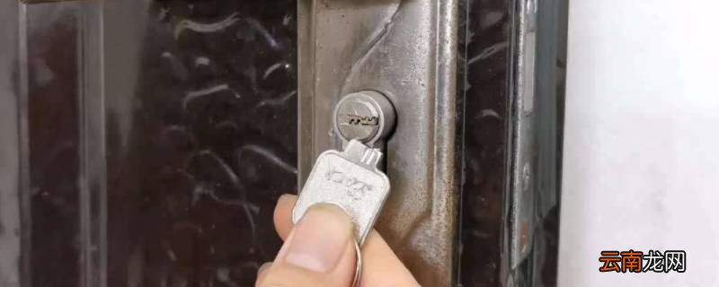 钥匙断在锁芯里怎么办