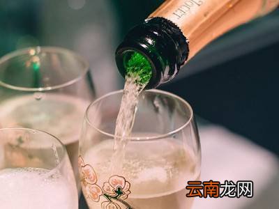 气泡酒怎么开