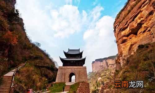 一夫当关万难开是什么意思一夫当关万夫莫开指什么
