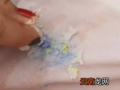 食用碱可以洗衣服吗
