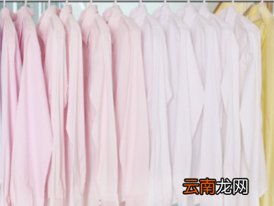 起泡泥粘在衣服上怎么处理
