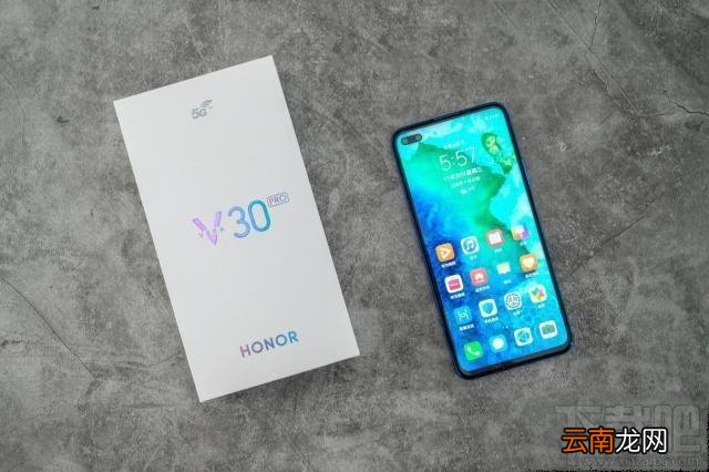 华为nova6对比荣耀v30pro哪款好？荣耀v30pro和华为nova6对比评测