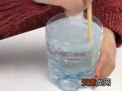 怎样擦玻璃干净