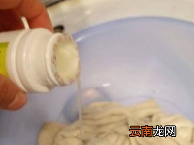 羊绒毛衣怎么洗不缩水变形