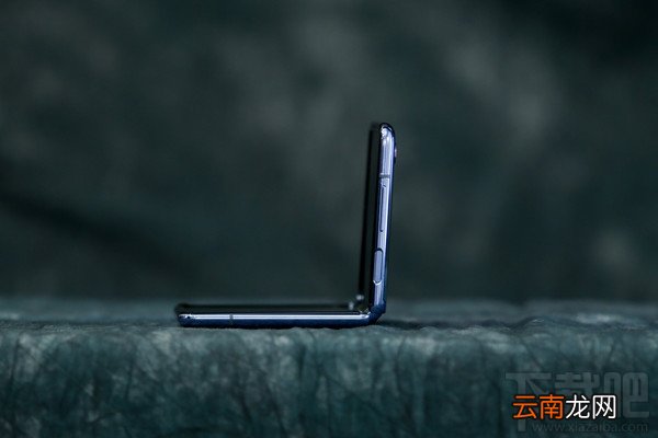 三星折叠屏Galaxy Z Flip怎么样？三星Galaxy Z Flip全方面评测