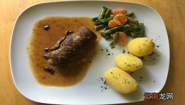土豆炖牛肉怎么容易烂 土豆炖牛肉变烂的诀窍