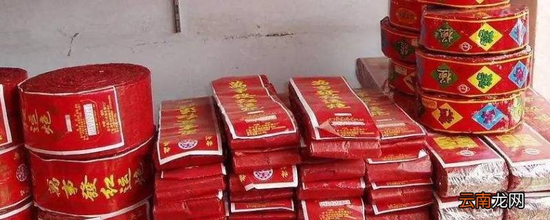 鞭炮放在家里会自燃吗