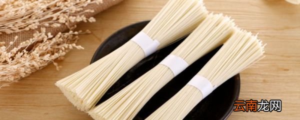 担担面的由来 为什么叫担担面