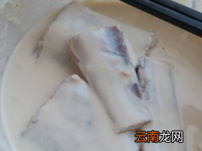 带鱼怎么裹面糊