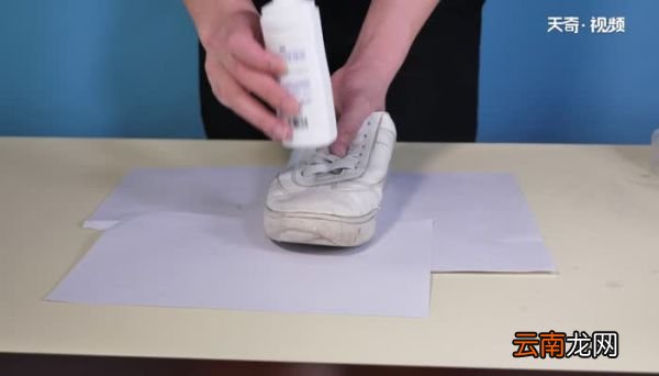 白鞋怎么洗不发黄 白鞋发黄怎么洗