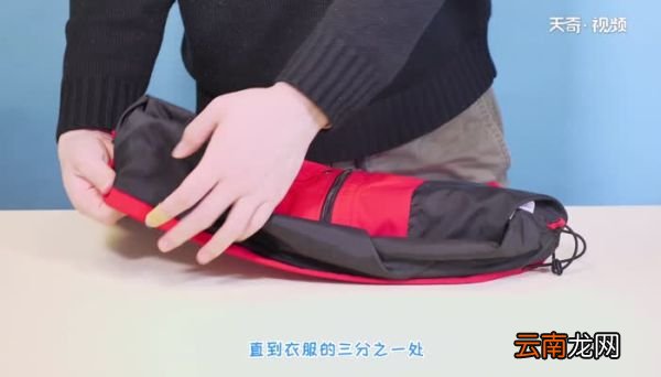 怎么折衣服省空间 折衣服省空间的方法