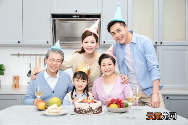 哪些父母不值得孝顺 什么样的父母不值得孝顺
