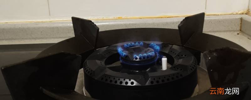 锅底有水能直接放煤气灶上吗