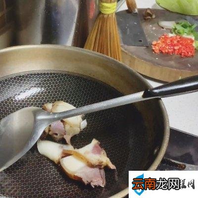 湖南腊肉炒莴笋做法大全 莴笋炒腊肉怎么做