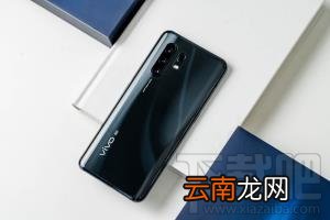 vivox30pro和oppo reno10倍变焦版有什么区别？vivox30pro和oppo reno10倍变焦版对比