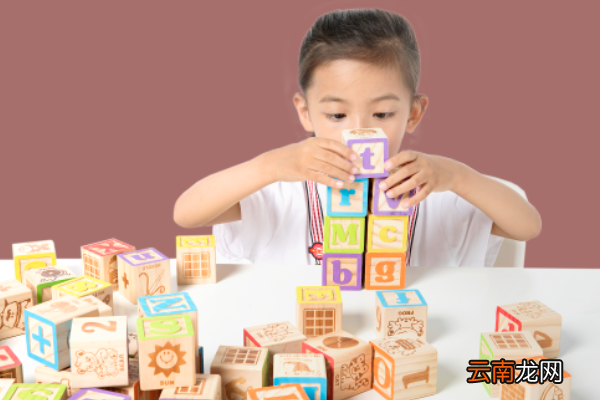 如何对3岁宝宝进行早教家长怎么对孩子早教