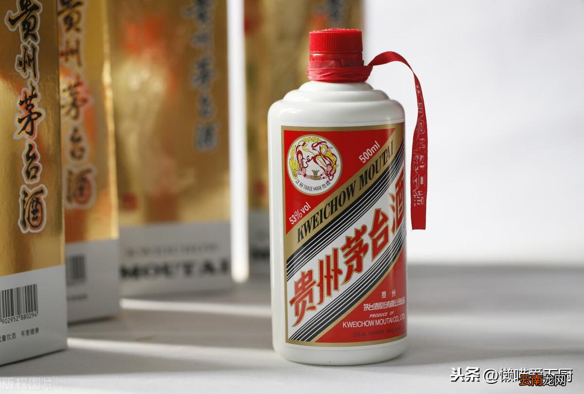 教你4个鉴定方法轻松认出假茅台 怎么鉴别茅台飞天真假