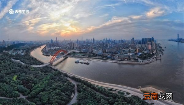 长江流经多少个省市自治区 长江流经哪些省市自治区