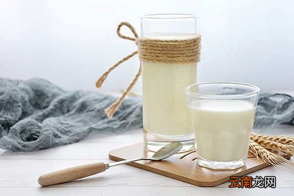 伊利纯牛奶的功效与作用 伊利纯牛奶的功效与作用是什么