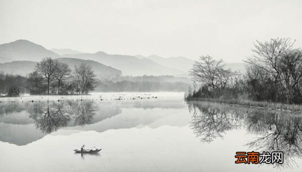 半梦半醒半浮生上一句 半梦半醒半浮生上一句是什么