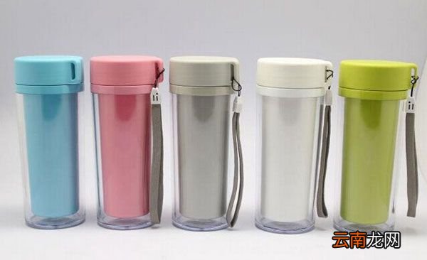 pc塑料杯子喝热水有害吗 pc塑料杯能装开水吗