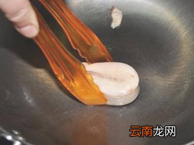 铁锅要怎么开锅