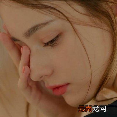 2019最新可甜可盐的欧美气质小姐姐微信头像大全分享