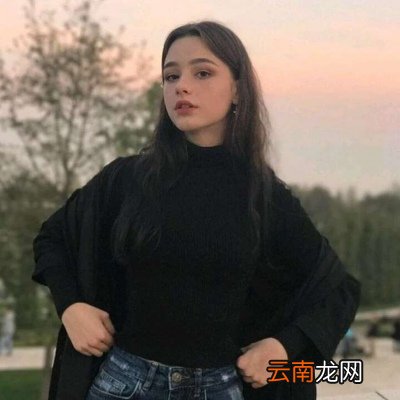 2019最新可甜可盐的欧美气质小姐姐微信头像大全分享