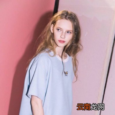 2019最新可甜可盐的欧美气质小姐姐微信头像大全分享