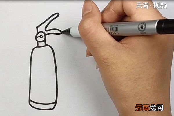 灭火器简笔画