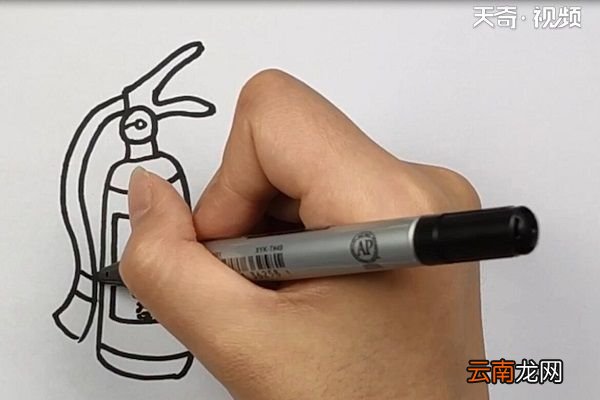 灭火器简笔画