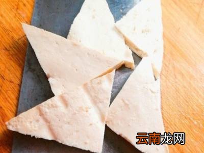 豆腐怎么切三角块