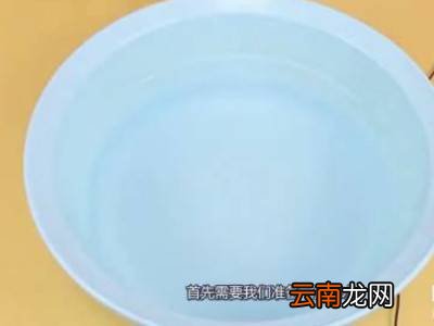 去衣服油渍小妙招