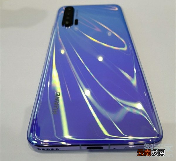 华为nova6耳机孔和充电孔是一个吗