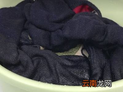 衣服沾油了用什么洗干净