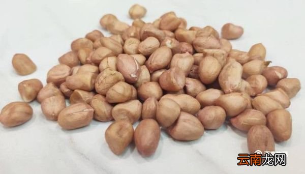 熟花生米回潮了怎么恢复干脆 熟花生米回潮了如何恢复干脆