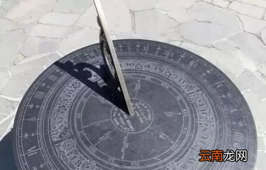 中国古代以哪个月当第一个月？