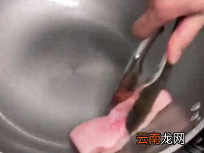 电火锅第一次使用前怎么清洗