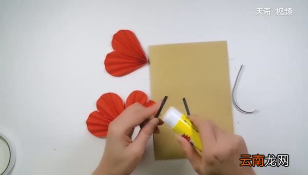 怎样制作情人节贺卡 好看的情人节贺卡制作