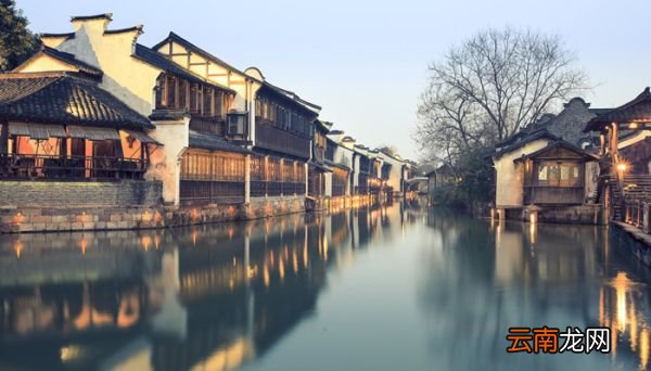 满江红秋瑾翻译 满江红秋瑾翻译和原文