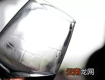 挂杯可以判断红酒的好坏吗？