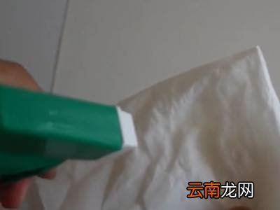 卷子上弄上油怎么去除